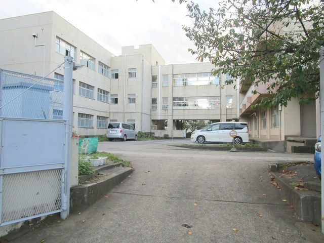 中学校　千葉市立緑町中学校（中学校）まで340m