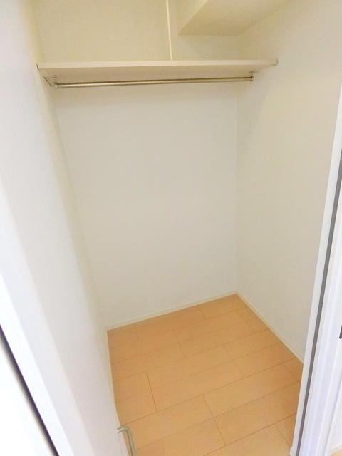 収納　★広々ウォークインクローゼットです★