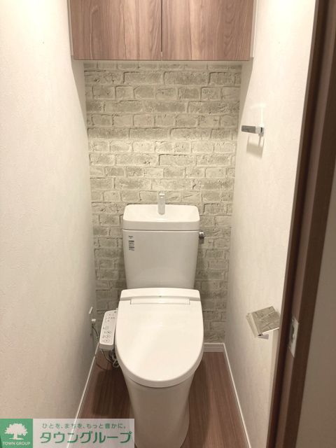 トイレ　※写真は同タイプ住戸です。