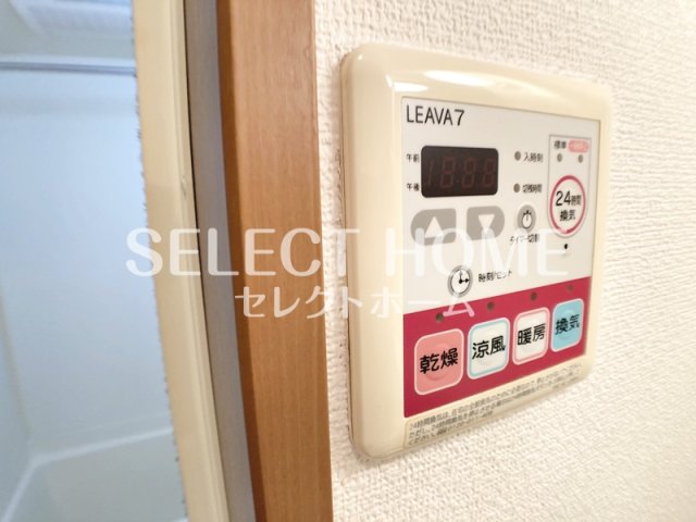その他設備　同型タイプエアコン付き