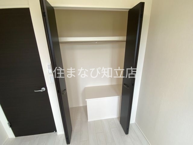 収納　同型写真