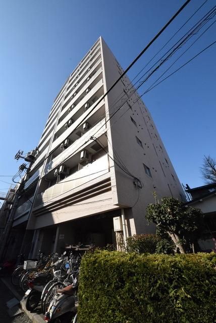 建物外観　♪重厚感ある建物ですね♪