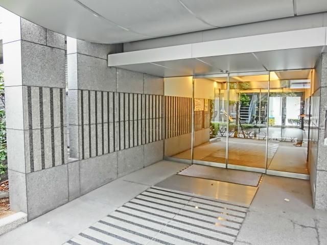 エントランス　オートロック対応エントランス
