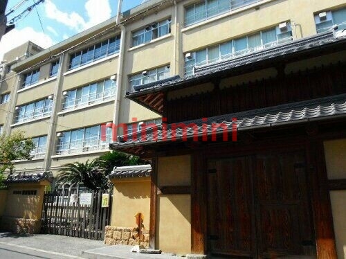 小学校　茨木市立茨木小学校（小学校）まで683m