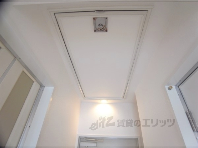 収納　床上収納
