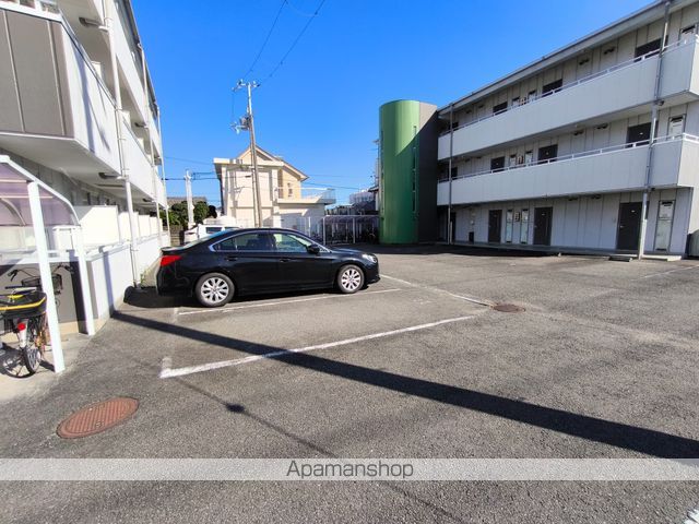 駐車場　駐車場
