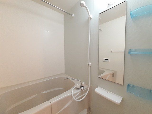 バス・シャワールーム　お風呂で日々の疲れを落としましょう