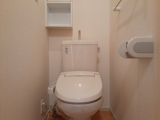 トイレ　清潔感のあるトイレです
