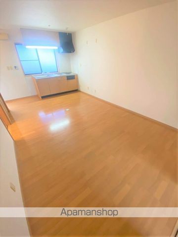 サンライズY’Sの居間写真