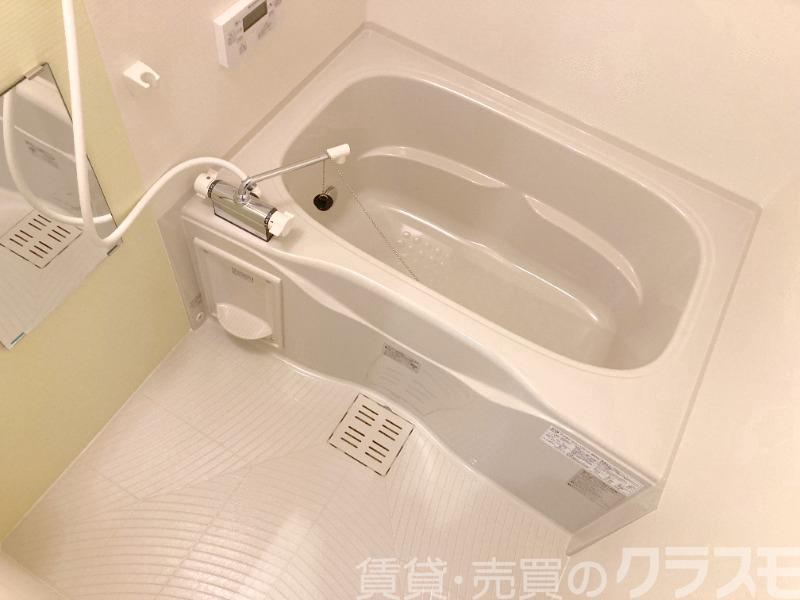 バス・シャワールーム　浴室乾燥機付きバス♪