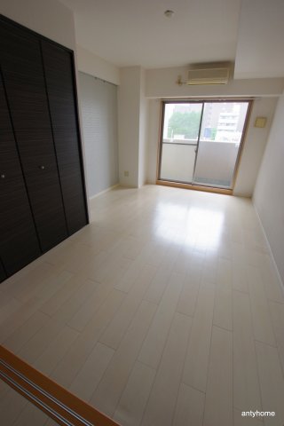 ソルレヴェンテ梅田の内装写真