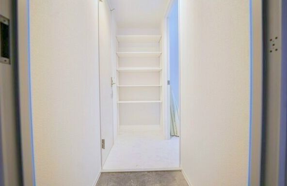 CG HOMES 南5条の玄関写真