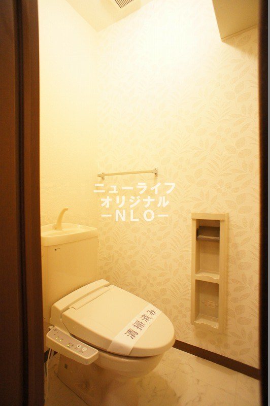 トイレ　トイレには快適な温水洗浄便座付☆