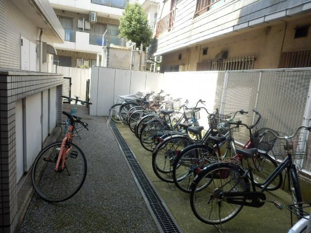 ホロンプラザ行徳の外観写真