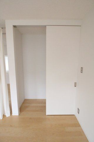 収納　（別タイプ参考写真）駒込ガーデンテラス　　北区中里3