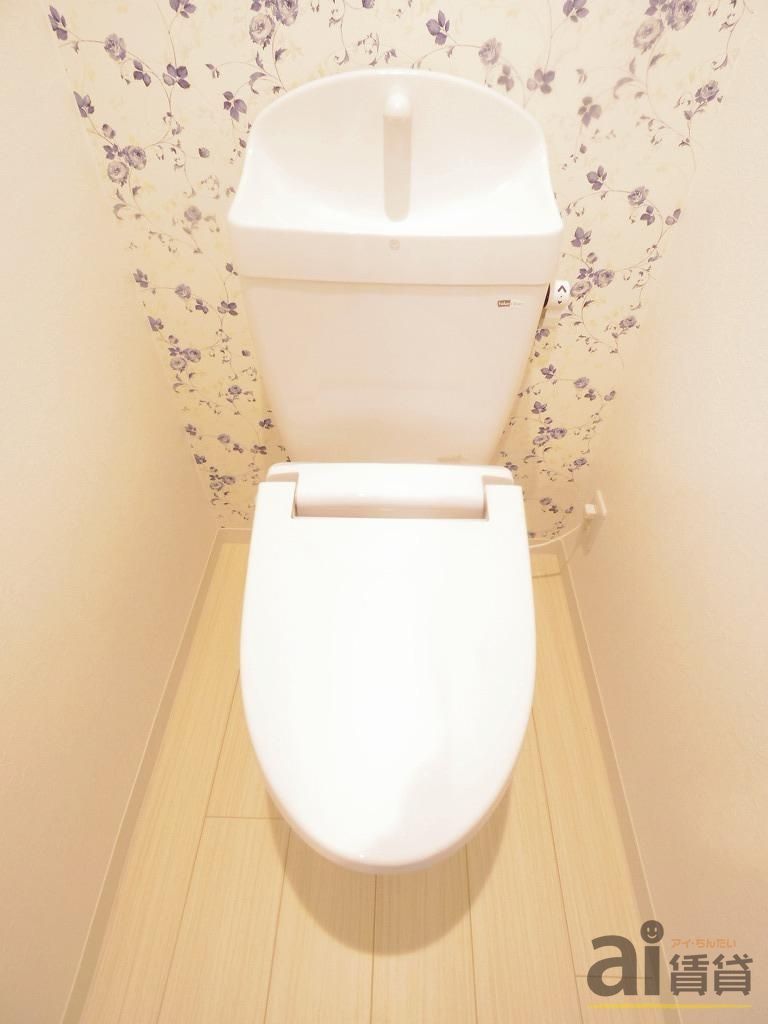 トイレ　※同仕様写真