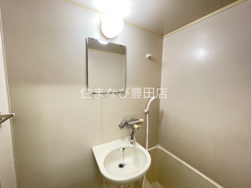 洗面設備　同型別部屋写真