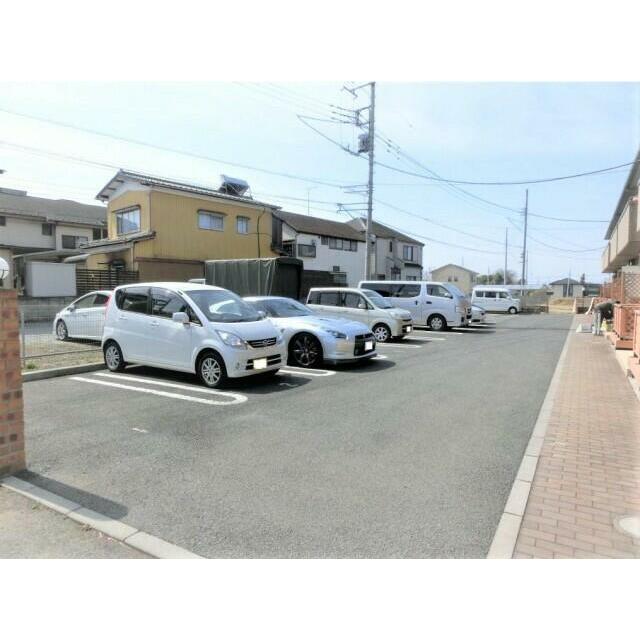 駐車場　駐車場