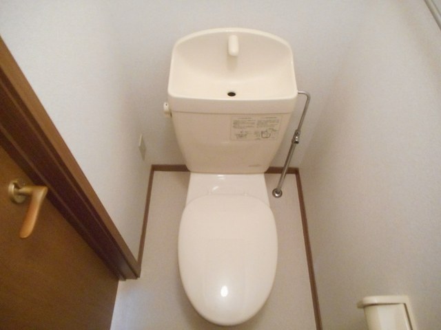 ＪＲ東海道本線 守山駅 徒歩21分 2階建 築24年のトイレ写真