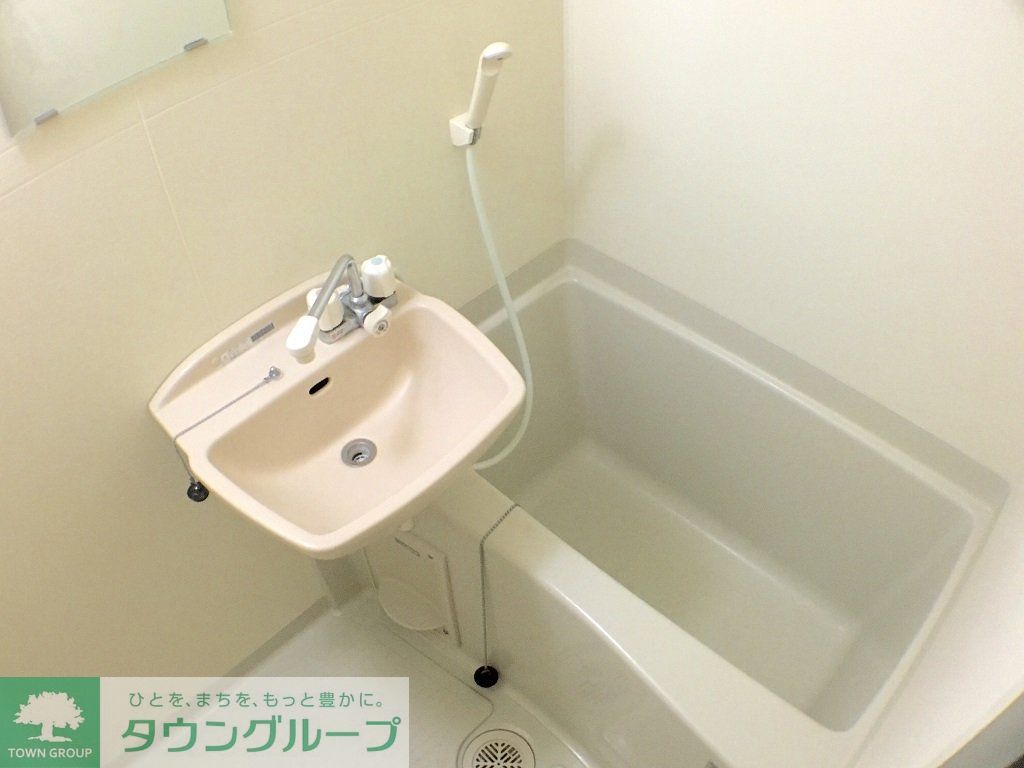 バス・シャワールーム　浴室乾燥機付き