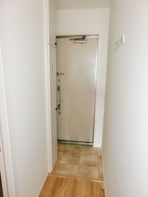 玄関　玄関収納もしっかりあります
