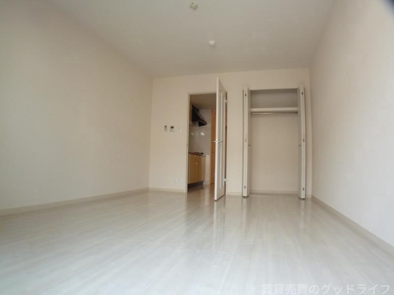 居室・リビング　広々した使い勝手の良いお部屋です。