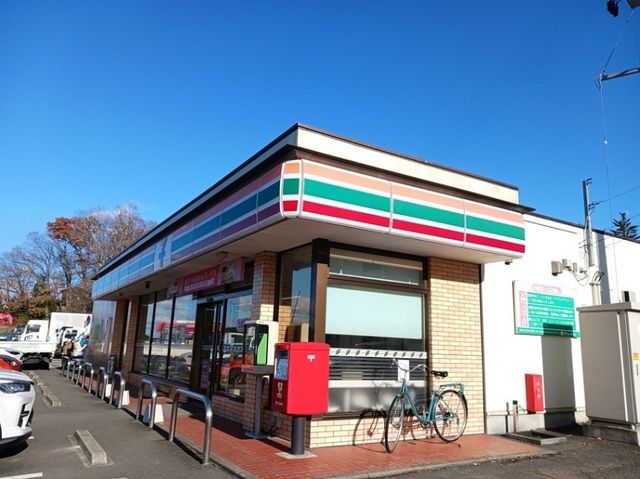 コンビニ　セブンイレブン富谷とちの木店（コンビニ）まで350m