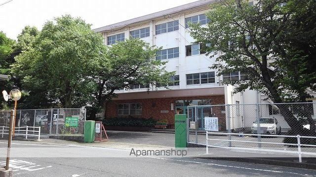 小学校　北九州市立　足立小学校（小学校）まで35m