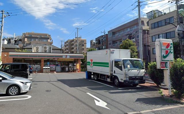 コンビニ　セブンイレブン江戸川南篠崎4丁目店（コンビニ）まで776m