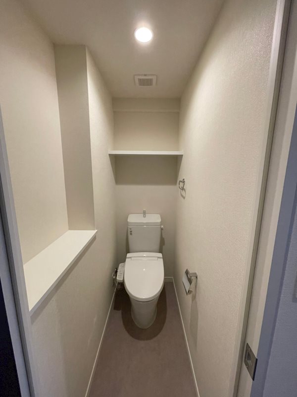 地下鉄空港線 博多駅 徒歩8分 13階建 築7年のトイレ写真