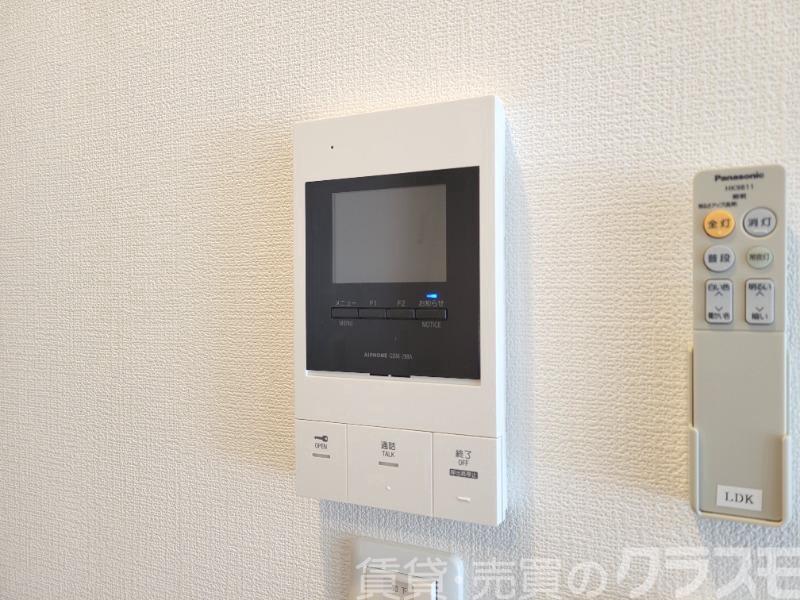 セキュリティ　来訪者が確認できるモニターホン♪