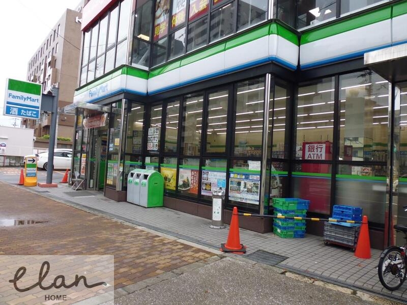 コンビニ　ファミリーマート 新深江駅前店（コンビニ）まで382m