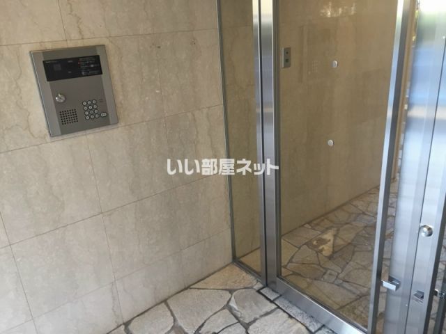 地下鉄御堂筋線 北花田駅 徒歩10分 7階建 築20年の玄関写真