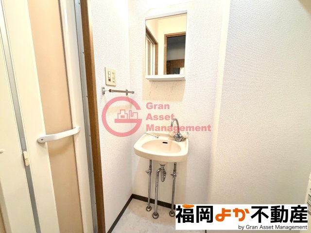洗面設備　独立洗面台で身支度をすべて済ませてしまいましょう
