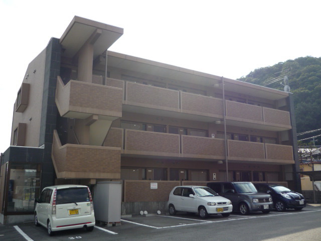 上野マンションの外観写真