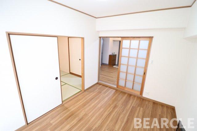 その他部屋・スペース　広くて明るい寝室