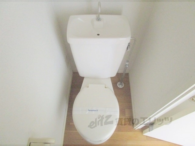 レオパレスLineのトイレ写真