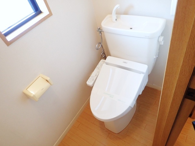 ベルフラワーのトイレ写真