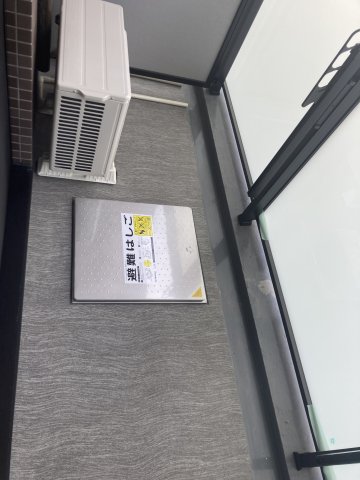 バルコニー　外からの目が気にならないバルコニーで洗濯物が干せます