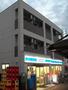 コンビニ　ローゾン瑞穂箱根ヶ崎駅前店（コンビニ）まで180m