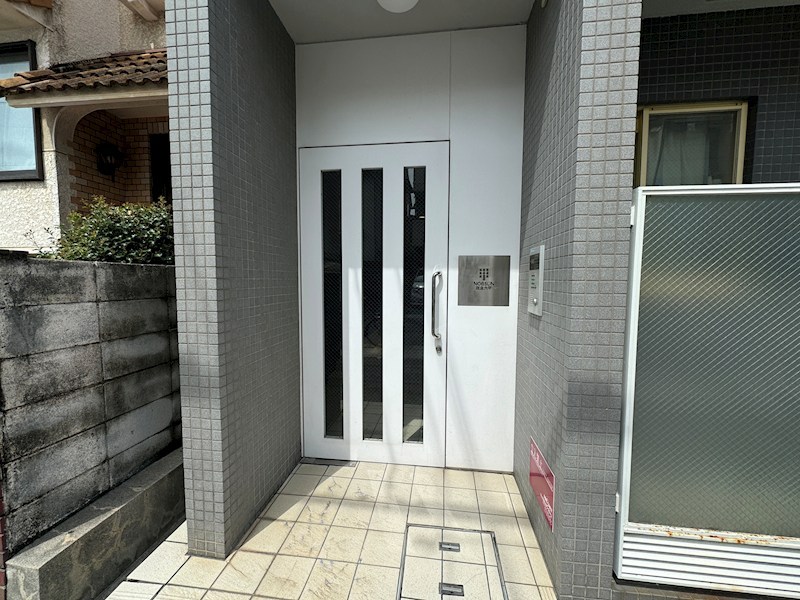 阪急神戸線 六甲駅 徒歩10分 3階建 築33年の外観写真