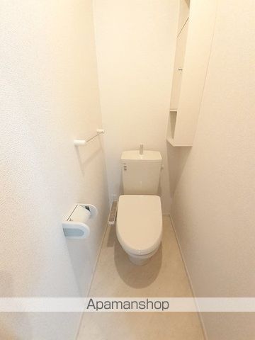 ＪＲ青梅線 河辺駅 バス乗車時間：15分 最寄りバス停で下車 徒歩5分 2階建 築9年のトイレ写真