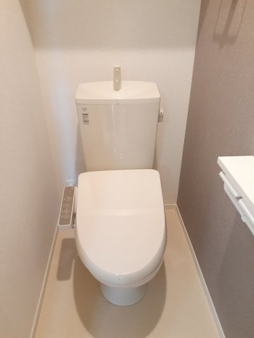 トイレ　清潔感のあるトイレです