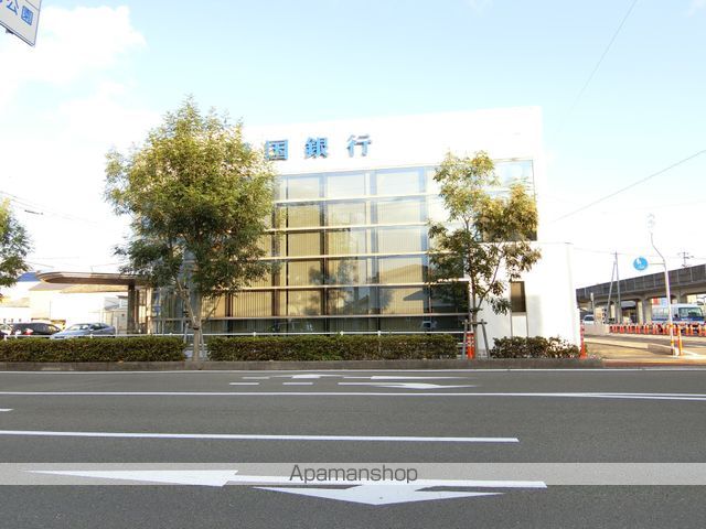 銀行　四国銀行野市支店（銀行）まで549m