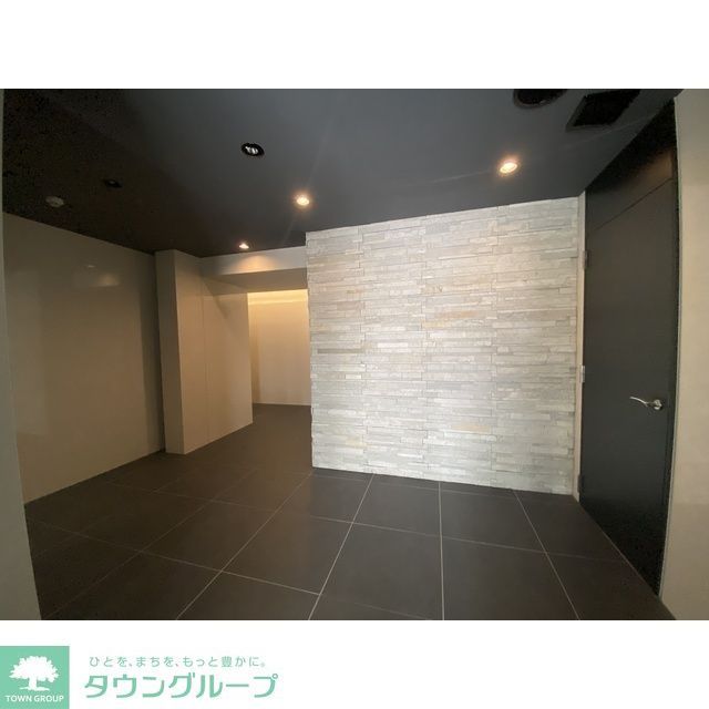 都営浅草線 三田駅 徒歩4分 11階建 築11年の外観写真