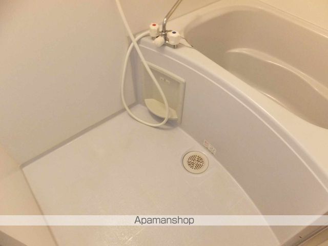 レオパレスリバーサイドホーム下浜田の風呂写真
