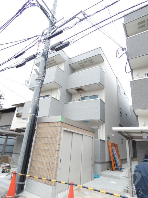 阪急千里線 豊津駅 徒歩5分 3階建 築6年の外観写真