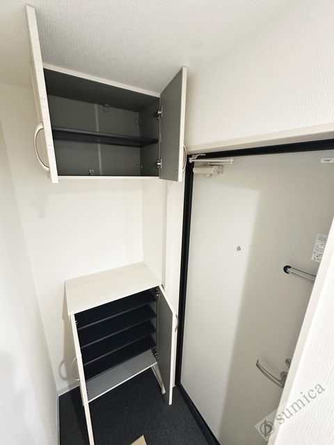 D porta arcobalenoの玄関写真