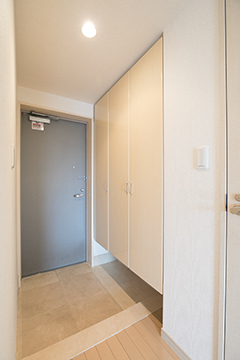 クラッサ成城の玄関写真