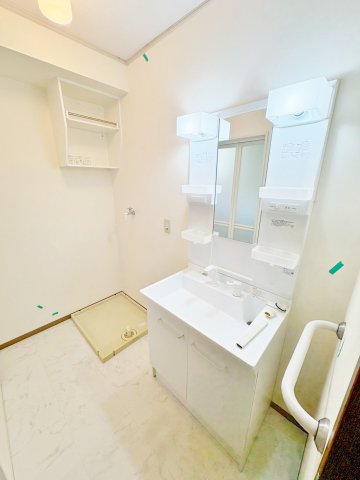 洗面設備　※同仕様写真